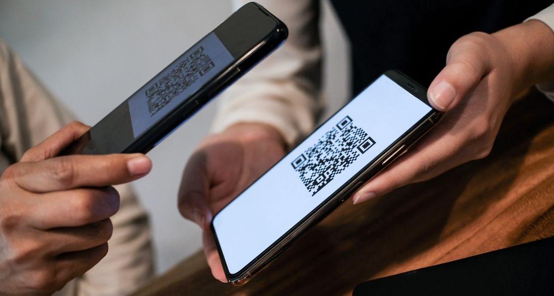 What is a QR code and how does it work? - EASY2LINKS